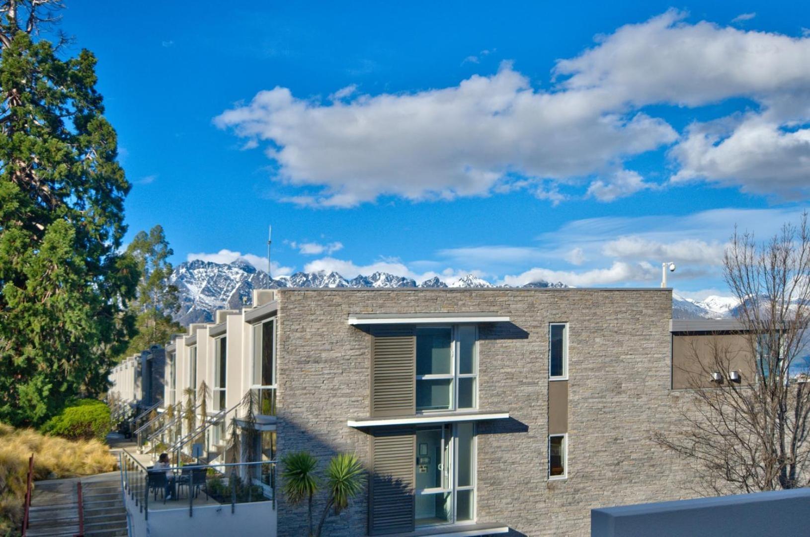 Pure Retreat Lake Views Queenstown Exterior photo